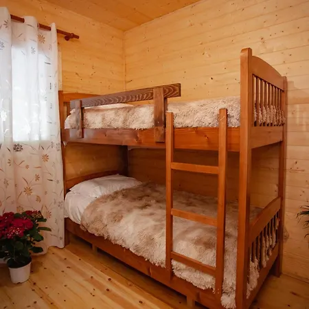 Shpija Ujevara E Vogel Villa