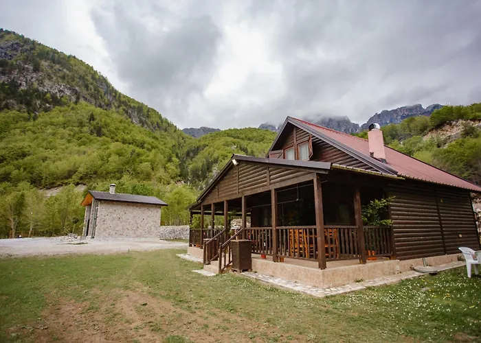 Villa Shpija Ujevara E Vogel