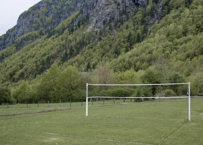 Villa Shpija Ujevara E Vogel