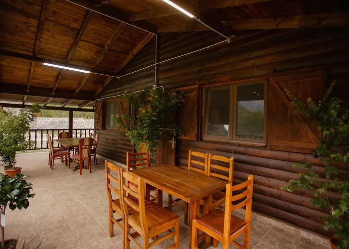 Villa Shpija Ujevara E Vogel Theth